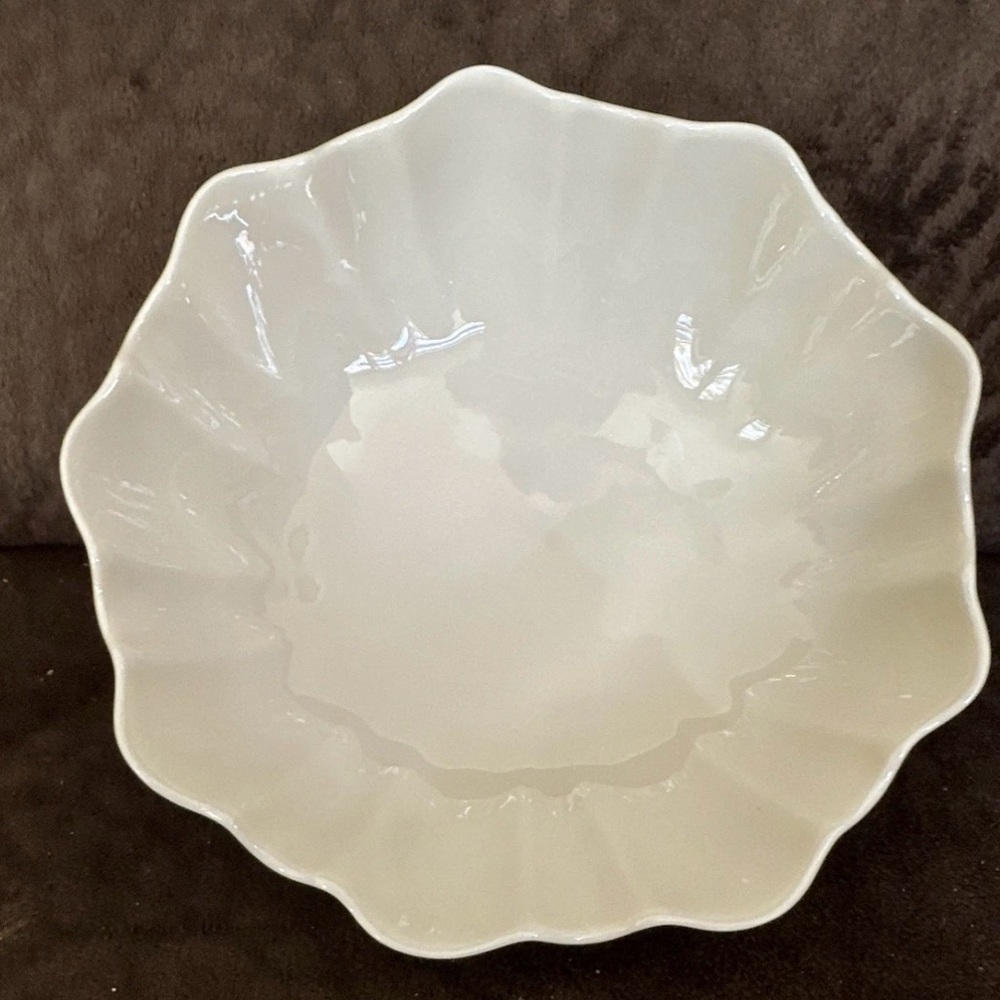 Lenox Cream Scalloped Serveware Bowl